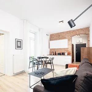 Pamiatkowa 11, 2 Rooms, Self Check In 24h Apartament